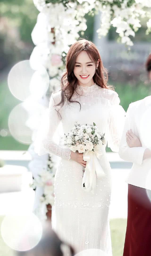 唐嫣罗晋婚礼现场照曝光首晒照的她被拒绝参加婚礼