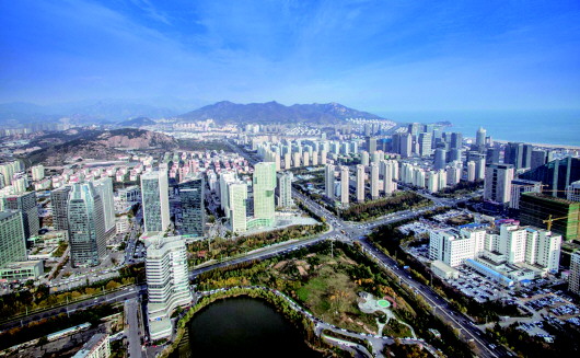 全口径税收占gdp比重_中国制造业占gdp比重