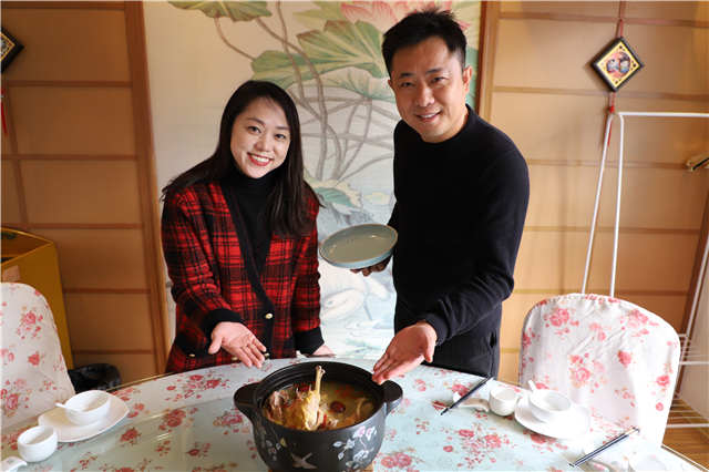 韩国到崂山18年爱情矢志不渝，崂山炖鸡结合韩国美食秘方创造出独一无二的美味