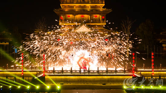 传承非遗迎新年 台儿庄古城民俗民韵尽显浓浓年味