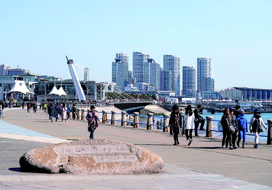 今天青岛最高气温17℃ 市区4月12日前后入春