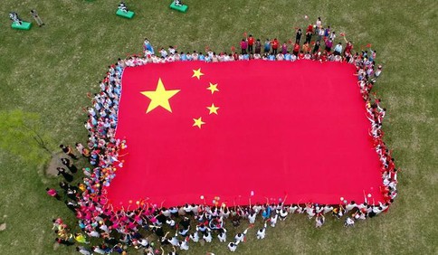 青岛市妇联启动了“巾帼心向党 礼赞新中国”群众性宣传教育活动山东周青岛接力活动