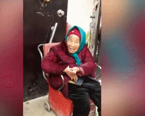 又双??蓿?5岁儿子不让105岁父亲喝酒，反被训斥！网友：太幸福