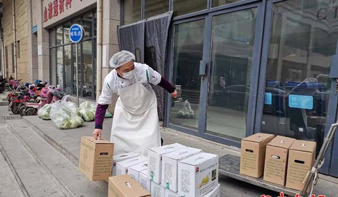 即墨三家合作社無償捐送醫院3500余斤蔬菜