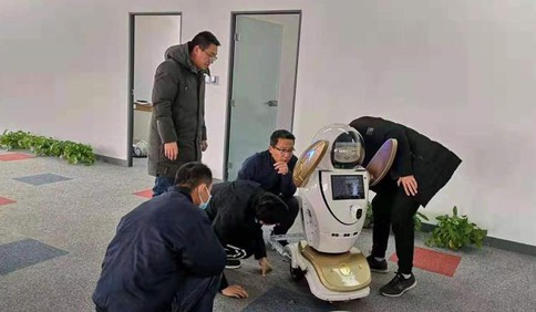 無人配送車、智能機械手……青島高新區科技企業迎戰疫情！