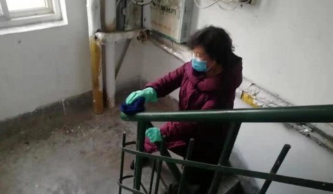 被隔離居民家沒口罩？“我馬上去他家送”！