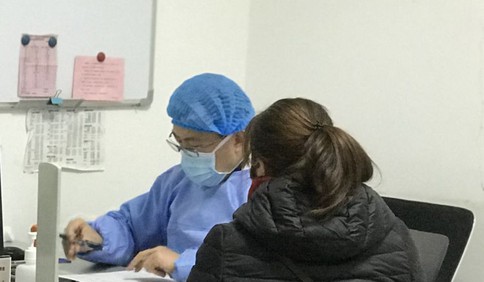 青島待命支援湖北中醫專家徐文剛： 這個決定哪有那么容易，只不過他又“撒謊”了