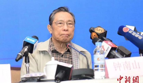 钟南山的夫人：劝是劝不住的，他太在乎自己的病人了