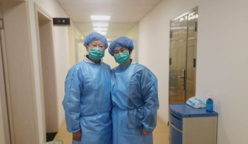 時隔17年，這對“抗非姐妹花”再次攜手沖鋒戰疫情