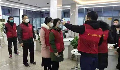 這就是山東丨高密830名市直部門干部包靠792家重點企業，堅決打贏疫情防控阻擊戰