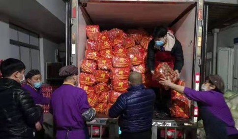 大爱！平度15吨蔬菜驰援抗击疫情一线