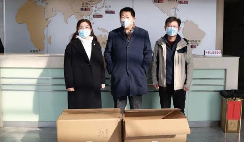 青岛西海岸新区红石崖街道战“疫”一线的感人瞬间