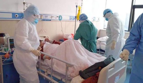 這就是山東 | 為降感染節省防護服，梁超超9個小時不吃一口飯