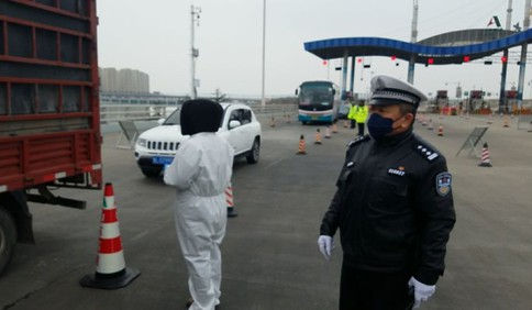 党旗在前党员向前！疫情不灭交警不退！蒋晓海：无缝衔接 开辟检疫“绿色通道”