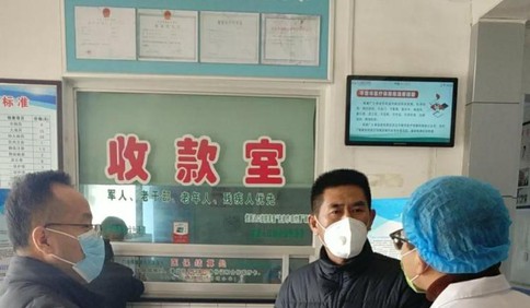 面对疫情，他说“我身体素质好，我先上”