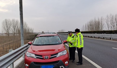 青岛交警防“疫”阻击战风采于庆寅：年近六旬主动请战的老黄牛