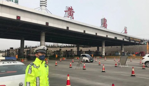 青岛交警防“疫”阻击战风采王孔真：最危险的岗位让我上