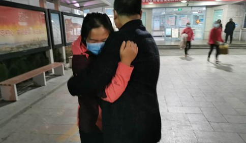 青岛市胶州中心医院26名医护人员驰援武汉