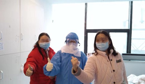 黃岡直擊｜患者出院含淚感謝山東護(hù)士：我會(huì)一輩子記得，有個(gè)山東女孩叫張靜靜！