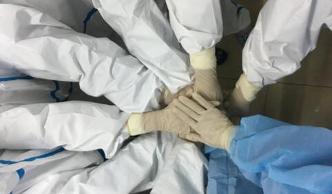 奮戰在戰“疫”最前沿的老兵