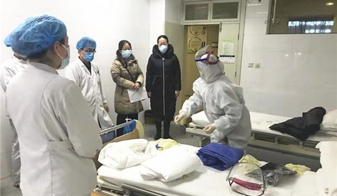 安丘市首批9人組援鄂醫療預備隊成立，隨時準備出征湖北