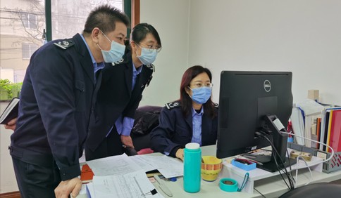 一線探訪 |  這個科室臥虎藏龍，在跟時間賽跑中完成全區100余例疑似和確診個案的調查