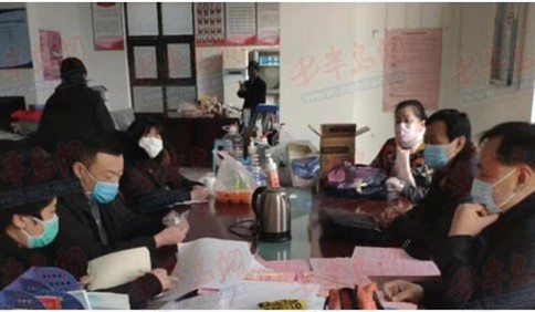 中韓街道春光山色社區(qū)：堅(jiān)守崗位 履職盡責(zé)