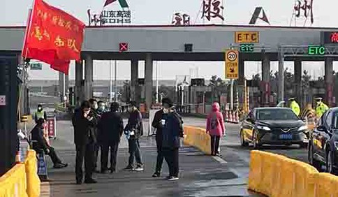 新區交通人暖心相助，返青人員留下感謝小字條