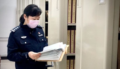 巾帼不让须眉，海伦路派出所党员民警张建华诠释责任担当