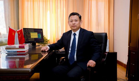 嶗山十一中校長王廣軍：疫情就是一本教科書 要學會愛與付出、責任與擔當