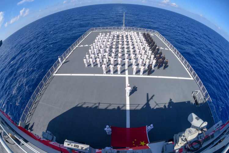 [第三十三]3月13日海军第三十三批护航编队穿越传统疆域线回归祖国怀抱