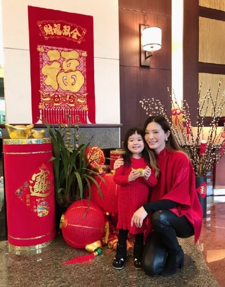 『刘真』刘真去世 丈夫辛龙怕4岁女儿伤心不敢告知噩耗