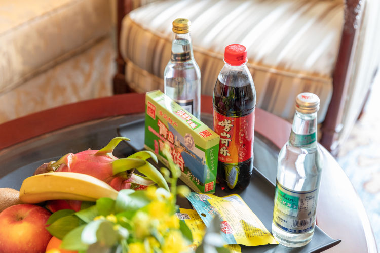 「白衣天使」探访青岛援鄂队员隔离休整酒店：300余间最豪华客房专为白衣天使准备