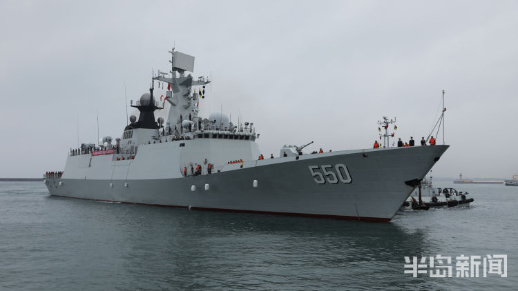 艘次：历时210天成功护送24批41艘次中外船舶 海军第三十三批护航编队凯旋