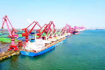 #勇立#树立绿色理念植入智慧基因 山东港口日照港勇立强港潮头