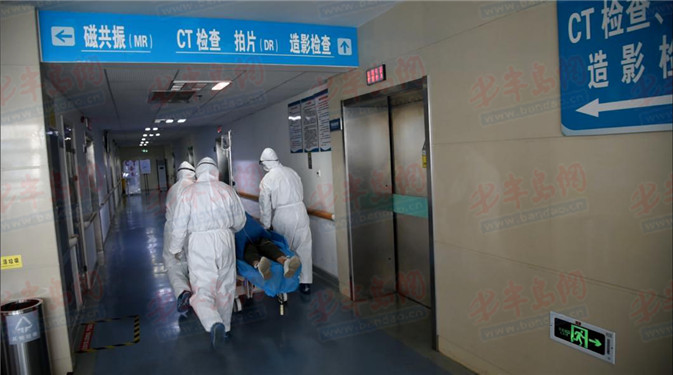 「脑卒中」新冠肺炎患者突发脑卒中 青岛三医开展应急处置演练