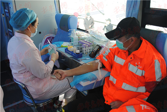 雷锋精神@致敬“雷锋精神”市北区环卫二公司热血抗“疫”