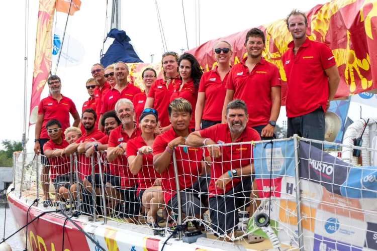 「四城」三国四城挡不住回家路 青岛号船员终于回青 隔离期间讲述回国经历