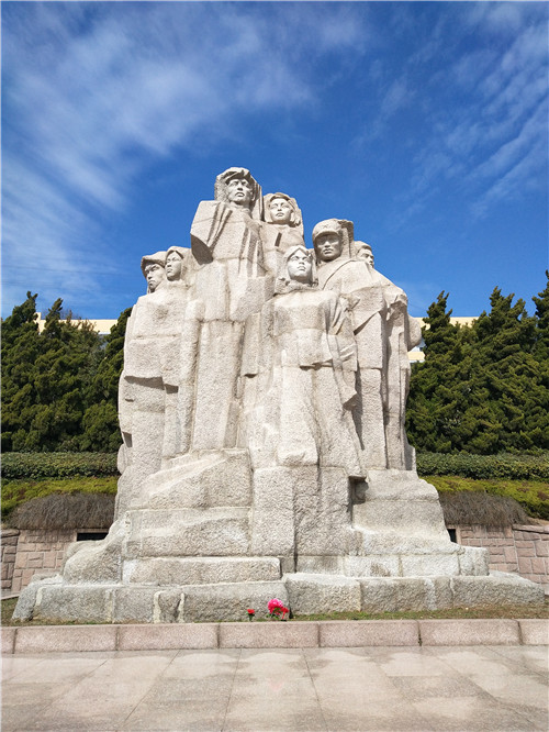 「2020」缅怀先烈 青岛开展“致敬2020清明祭英烈”网上祭扫活动