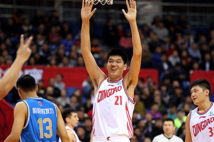 「男篮」青岛男篮顺利通过第三次检测 全队解除隔离将投入备战