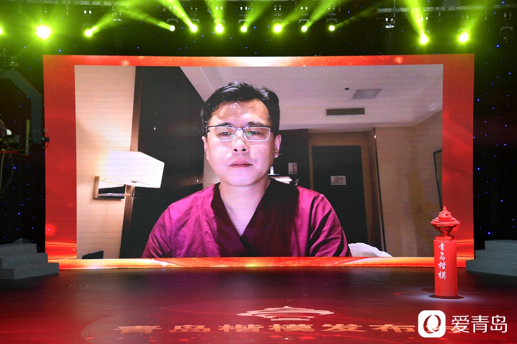 拼过■@逆行抗疫的“青岛楷模”：谢谢你们 为我们拼过命