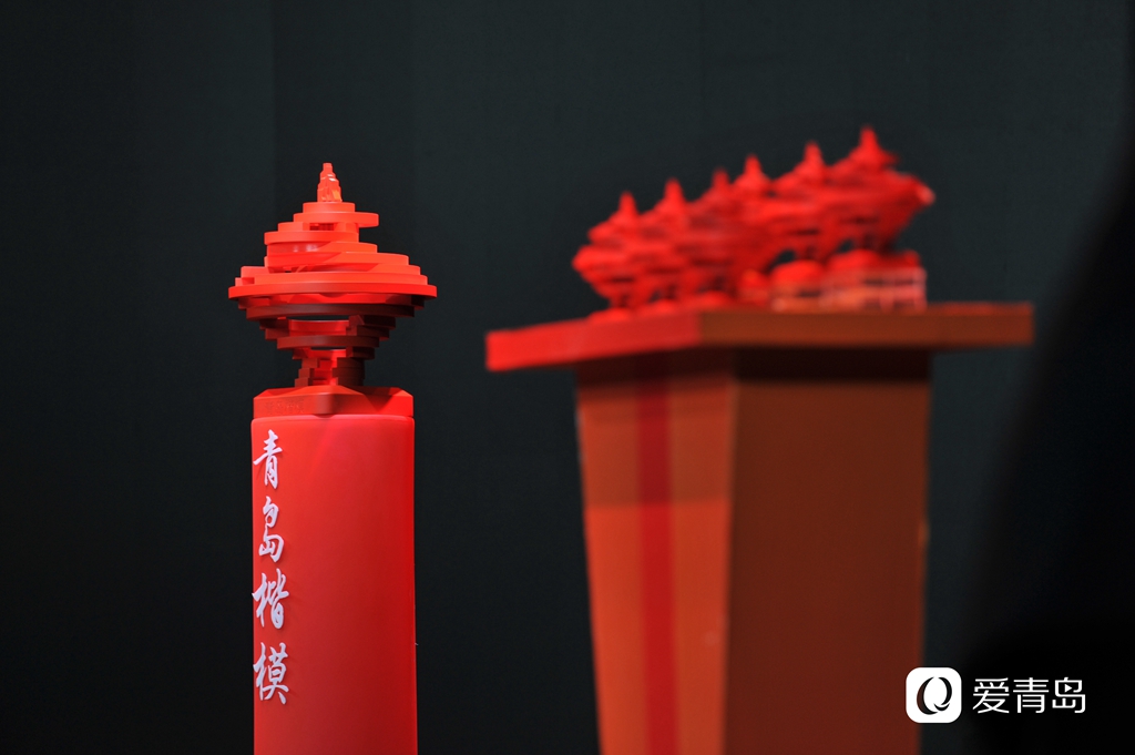 拼过■@逆行抗疫的“青岛楷模”：谢谢你们 为我们拼过命