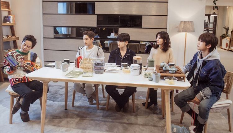 千玺@《朋友请听好》易烊千玺胖了十斤 被调侃要改名易“饿”千玺