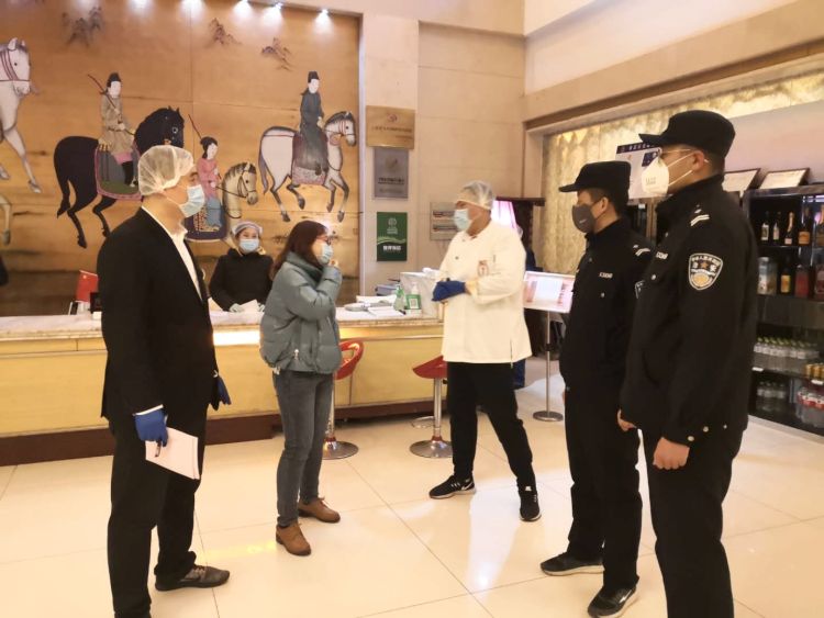 「隔离区」山科大刘晓丹临危受命 开启长达半个多月的隔离区翻译工作