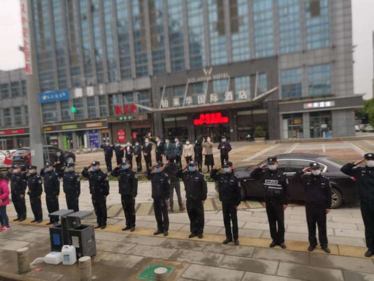 【青大】青大附院第三批132人支援武汉医疗队交“满分卷”回家