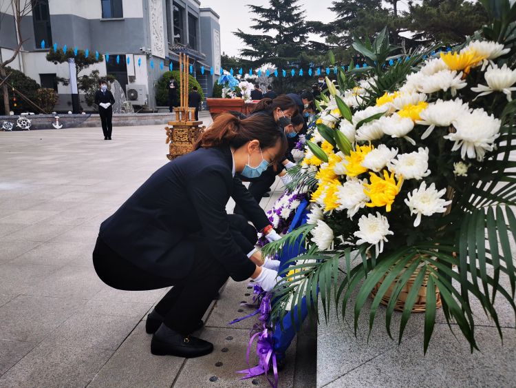 「代为」追思故人、慰藉生者 青岛市2020年清明节代为公祭仪式2日上午举行