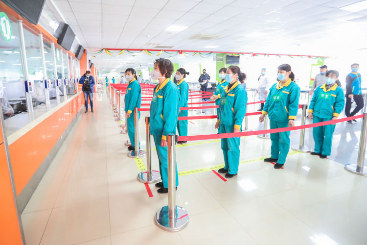 开学：高三学生4月15日开学 记者探访青岛高中、职校、中小学开学筹备情况