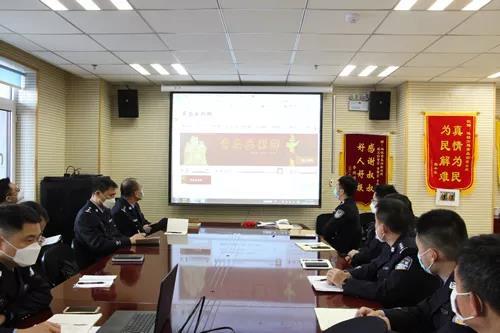 【英烈】青岛地铁公安开展主题党日活动 向英烈寄托哀思、致敬缅怀