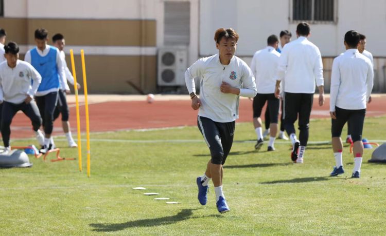 #实现目标#外援归队先表决心 要努力帮青岛黄海队实现目标