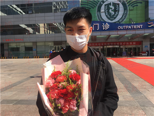 「援鄂」终于团圆啦！青岛第一批援鄂医疗队员结束隔离平安返青